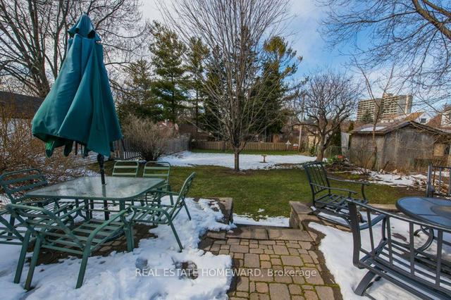 26 Granard Blvd, House detached with 3 bedrooms, 3 bathrooms and 4 parking in Toronto ON | Image 31