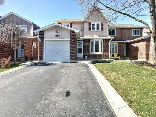 140 Fanshawe Dr, House semidetached with 3 bedrooms, 2 bathrooms and 3 parking in Brampton ON | Image 1