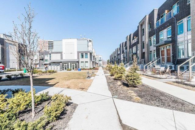 246 - 19 Applewood Lane, Townhouse with 3 bedrooms, 3 bathrooms and 1 parking in Toronto ON | Image 23