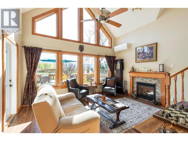7331 Fintry Delta Road, House detached with 3 bedrooms, 2 bathrooms and 2 parking in Central Okanagan West BC | Image 11