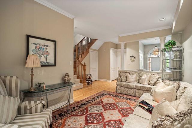 128 Kingsbridge Circ, House attached with 3 bedrooms, 3 bathrooms and 3 parking in Vaughan ON | Image 27