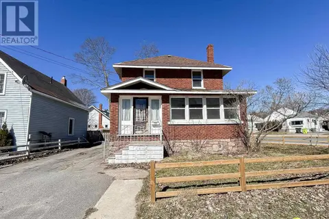 199 Kohler St, House detached with 3 bedrooms, 1 bathrooms and null parking in Sault Ste. Marie ON | Card Image
