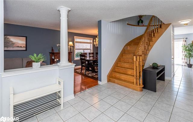 119 Country Lane, House detached with 5 bedrooms, 3 bathrooms and 6 parking in Barrie ON | Image 6