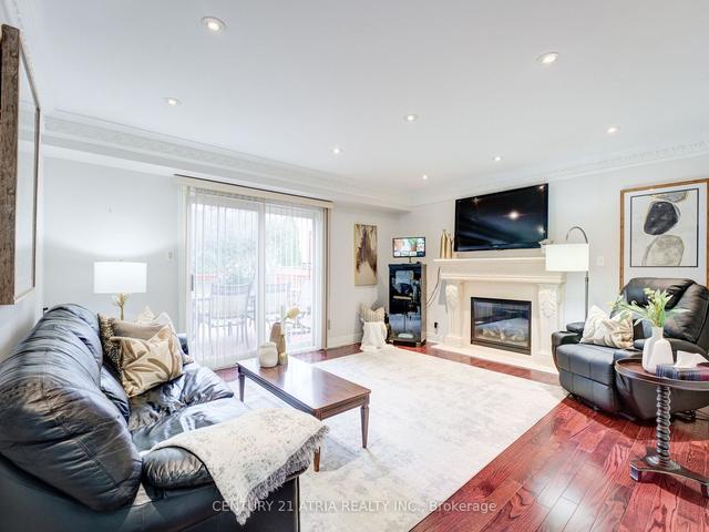 25 Coledale Rd, House detached with 5 bedrooms, 5 bathrooms and 6 parking in Markham ON | Image 5