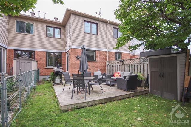 41 Grenadier Way, Townhouse with 3 bedrooms, 3 bathrooms and 4 parking in Ottawa ON | Image 28