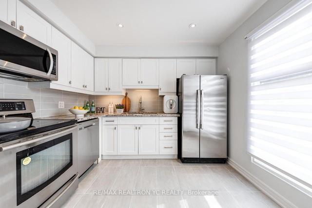 68 Paul Markway, Townhouse with 3 bedrooms, 2 bathrooms and 2 parking in Toronto ON | Image 21