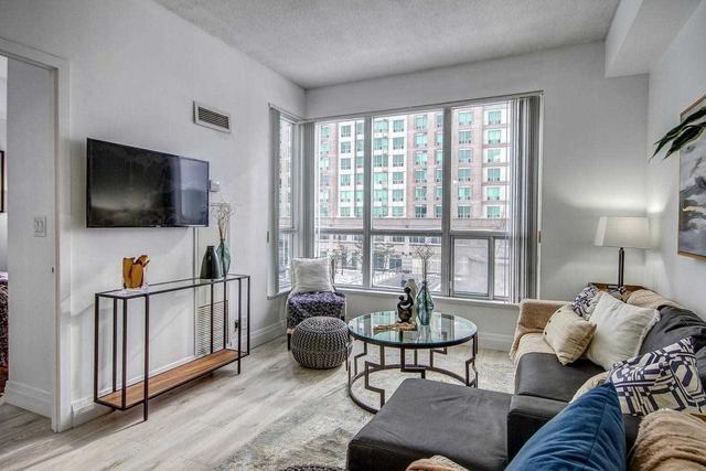 th 327 - 38 Lee Centre Dr, Townhouse with 3 bedrooms, 2 bathrooms and 1 parking in Toronto ON | Image 23