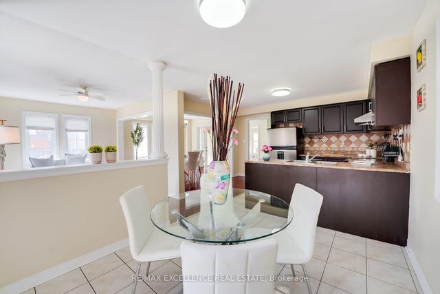 41 Fallstar Cres, House detached with 4 bedrooms, 4 bathrooms and 6 parking in Brampton ON | Image 3