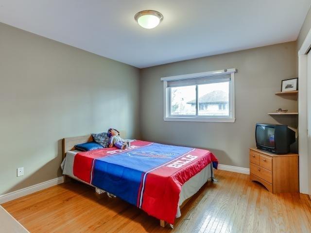 1439 Military Tr, House detached with 3 bedrooms, 2 bathrooms and 8 parking in Toronto ON | Image 12