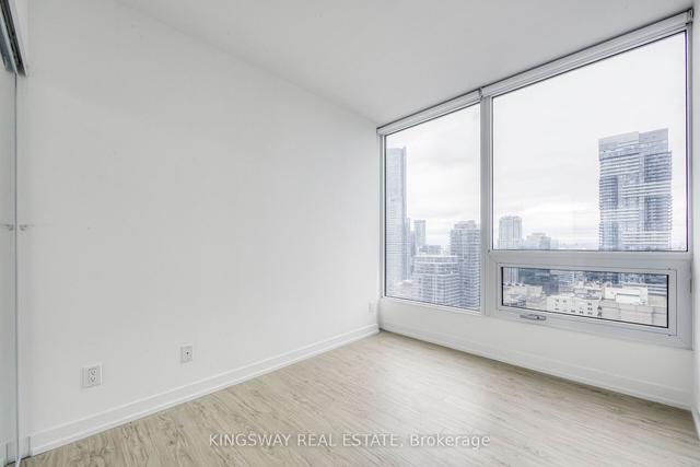 4206 - 85 Wood St, Condo with 2 bedrooms, 1 bathrooms and 0 parking in Toronto ON | Image 8