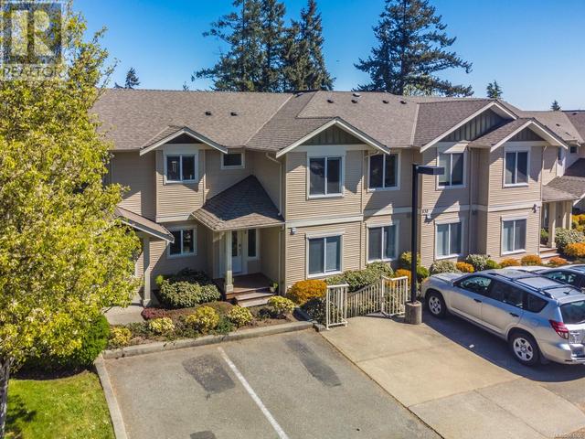 200 - 830 Varsity Way, House attached with 3 bedrooms, 2 bathrooms and 2 parking in Nanaimo BC | Image 2