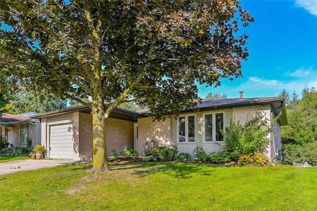 55 Brenda Blvd, House detached with 3 bedrooms, 2 bathrooms and 3 parking in Orangeville ON | Image 1
