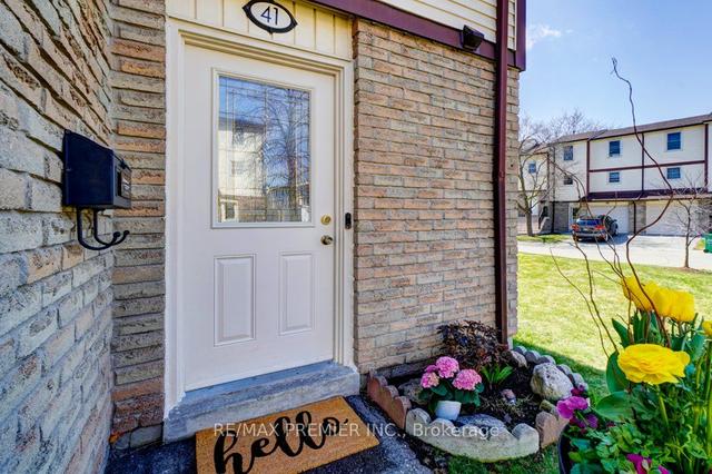 41 - 7340 Copenhagen Rd, Townhouse with 3 bedrooms, 2 bathrooms and 2 parking in Mississauga ON | Image 1