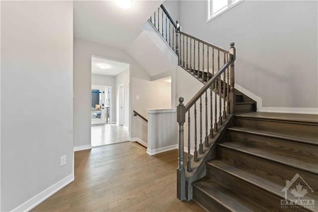 667 Fenwick Way, House detached with 5 bedrooms, 5 bathrooms and 4 parking in Ottawa ON | Image 3