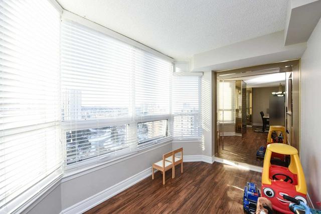 1901 - 8 Lisa St, Condo with 2 bedrooms, 2 bathrooms and 1 parking in Brampton ON | Image 20