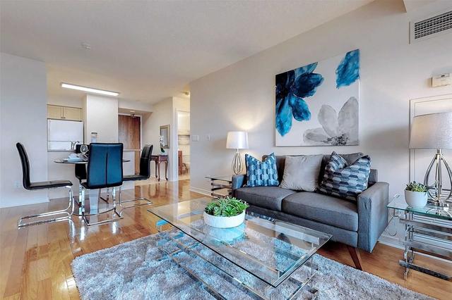1009 - 23 Oneida Cres, Condo with 1 bedrooms, 1 bathrooms and 1 parking in Richmond Hill ON | Image 2