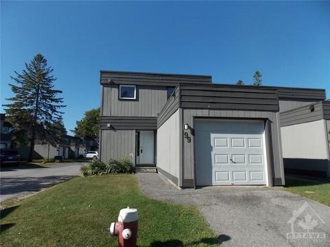 99 Compata Way, Townhouse with 3 bedrooms, 2 bathrooms and 2 parking in Ottawa ON | Card Image