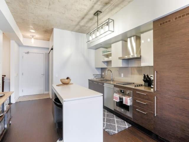 lph14 - 1030 King St W, Condo with 1 bedrooms, 1 bathrooms and 1 parking in Toronto ON | Image 5