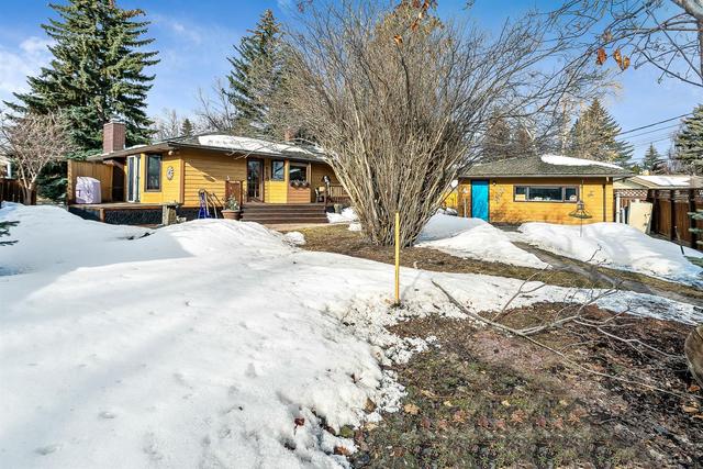 20 Hyler Place Sw, House detached with 3 bedrooms, 2 bathrooms and 2 parking in Calgary AB | Image 43