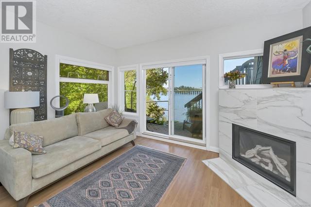 601 - 145 Gorge Rd E, House attached with 2 bedrooms, 2 bathrooms and 1 parking in Victoria BC | Image 2