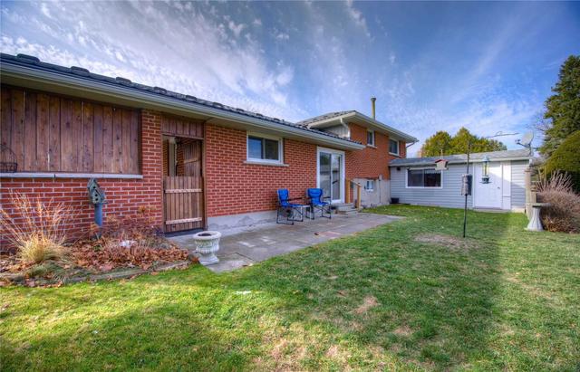 11 Woodland Dr, House detached with 3 bedrooms, 1 bathrooms and 4 parking in Cambridge ON | Image 21