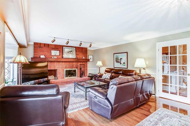 6 Ostrander Blvd, House detached with 4 bedrooms, 4 bathrooms and 11 parking in Brampton ON | Image 39