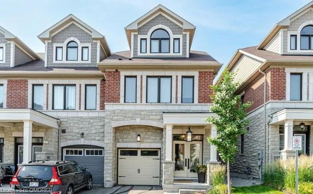 31 Hiawatha Court, House attached with 3 bedrooms, 3 bathrooms and 3 parking in Vaughan ON | Image 1