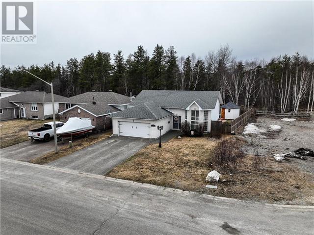 15 Oak Street, House detached with 3 bedrooms, 2 bathrooms and null parking in Greater Sudbury ON | Image 38