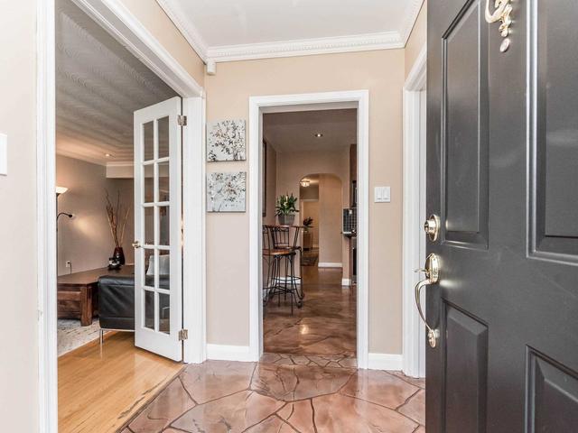 27 Mayland Ave, House detached with 4 bedrooms, 2 bathrooms and 4 parking in Toronto ON | Image 34