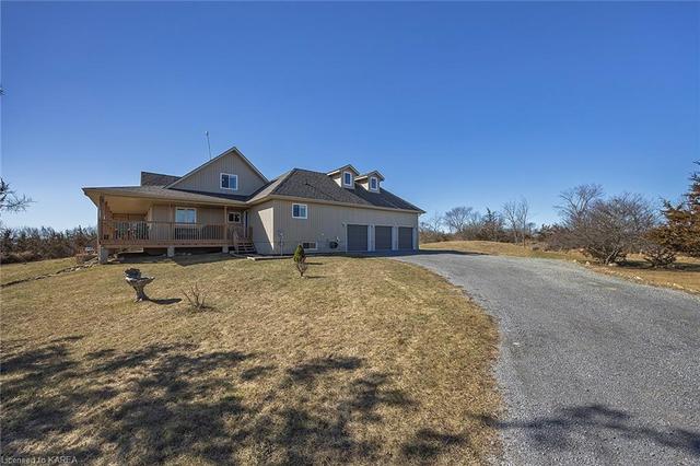 5382 Longswamp Road, House detached with 4 bedrooms, 3 bathrooms and 8 parking in South Frontenac ON | Image 45