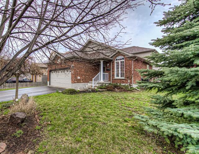 52 Frasson Dr, House detached with 2 bedrooms, 2 bathrooms and 4 parking in Guelph ON | Image 26