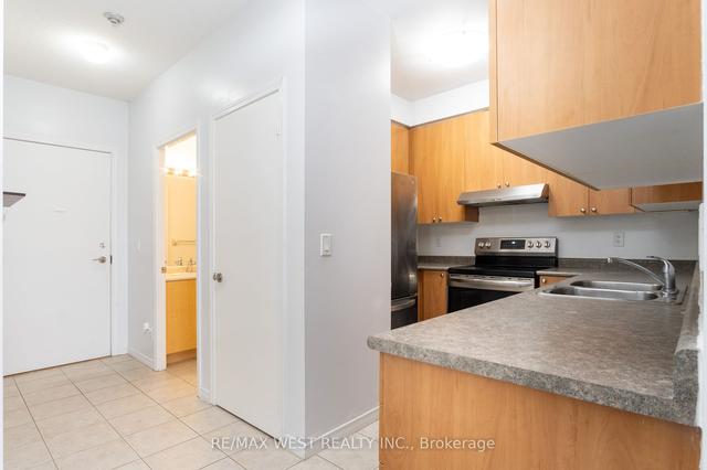 914 - 3650 Kingston Rd, Condo with 2 bedrooms, 2 bathrooms and 1 parking in Toronto ON | Image 6
