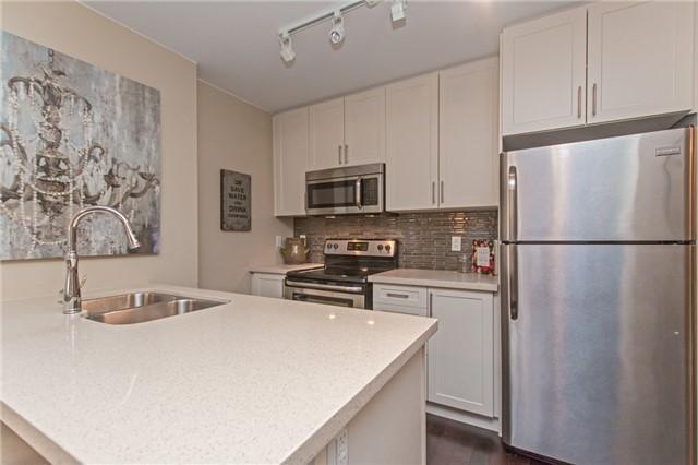 404 - 90 Charlton Ave W, Condo with 1 bedrooms, 1 bathrooms and 1 parking in Hamilton ON | Image 8