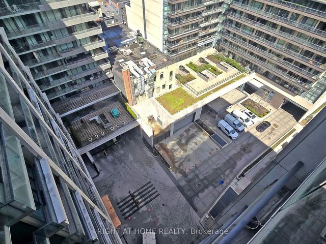 1702 - 111 Elizabeth St, Condo with 1 bedrooms, 1 bathrooms and 1 parking in Toronto ON | Image 19