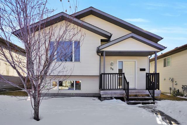 96 Iverson Close, House detached with 4 bedrooms, 2 bathrooms and 4 parking in Red Deer AB | Image 1