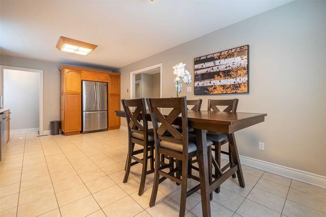 64 Dorchester Dr, House detached with 3 bedrooms, 3 bathrooms and 5 parking in Brampton ON | Image 9