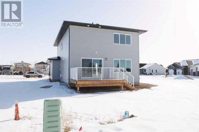 2 Vista Close, House detached with 3 bedrooms, 2 bathrooms and 2 parking in Blackfalds AB | Image 2