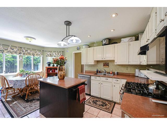 3373 198a Street, House detached with 4 bedrooms, 3 bathrooms and 6 parking in Langley BC | Image 16