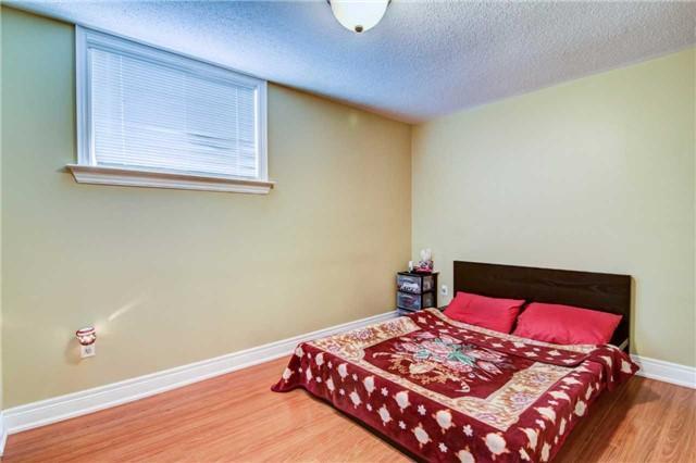 86 National Cres, House detached with 2 bedrooms, 2 bathrooms and 4 parking in Brampton ON | Image 15