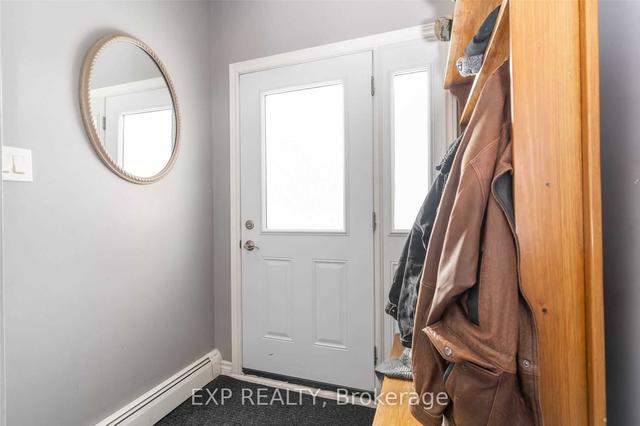 151 Anne St N, House other with 3 bedrooms, 2 bathrooms and 5 parking in Barrie ON | Image 18