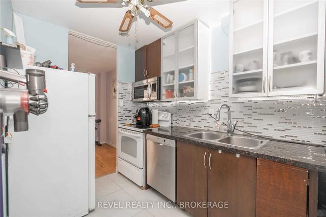 230 - 10 Eddystone Ave, Townhouse with 3 bedrooms, 2 bathrooms and 1 parking in Toronto ON | Image 2