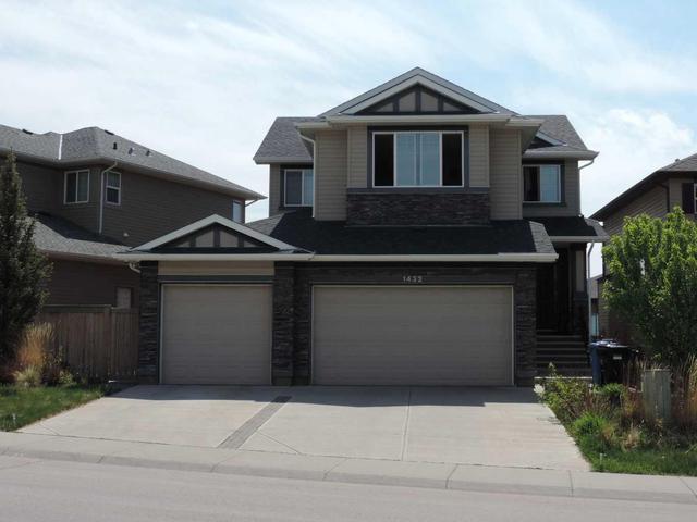 1432 Panatella Boulevard Nw, House detached with 4 bedrooms, 3 bathrooms and 6 parking in Calgary AB | Image 2