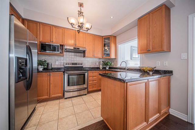37 Spring Arbour Rd, House semidetached with 3 bedrooms, 4 bathrooms and 3 parking in Vaughan ON | Image 37