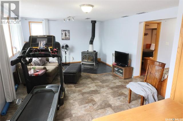 2213 Spruce Street, House detached with 3 bedrooms, 2 bathrooms and null parking in Denare Beach SK | Image 14