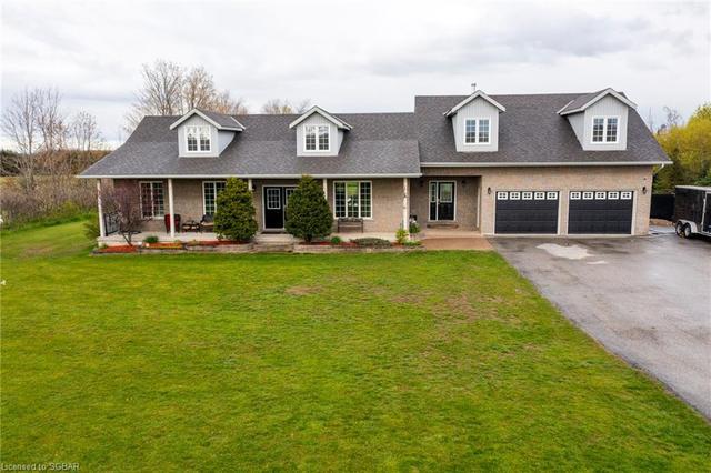 7171 2 Concession Road, House detached with 6 bedrooms, 4 bathrooms and 10 parking in Adjala Tosorontio ON | Image 1