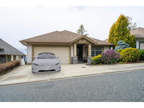3548 Bassano Terrace, House detached with 6 bedrooms, 4 bathrooms and 5 parking in Abbotsford BC | Card Image
