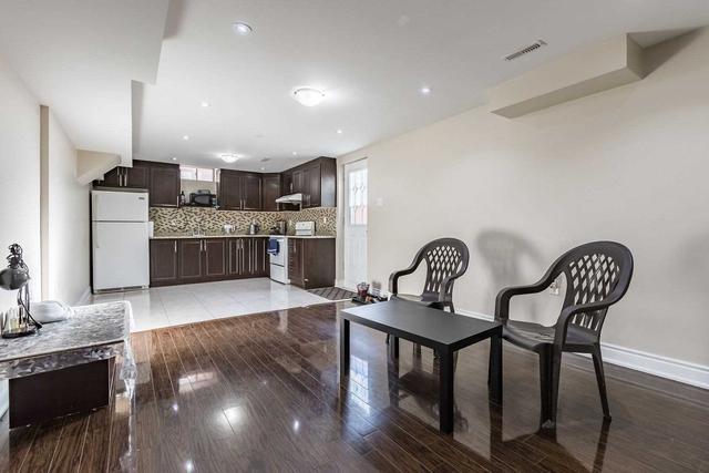 58 Citadel Cres, House detached with 4 bedrooms, 4 bathrooms and 6 parking in Brampton ON | Image 21