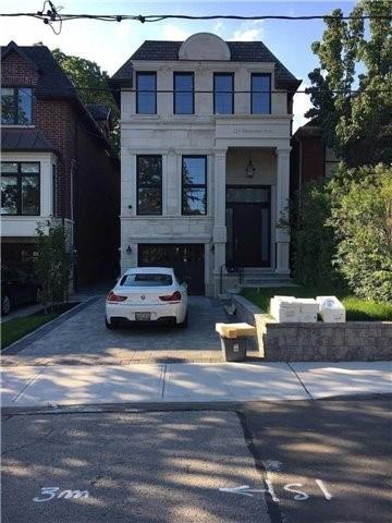 224 Deloraine Ave, House detached with 4 bedrooms, 5 bathrooms and 2 parking in Toronto ON | Image 2