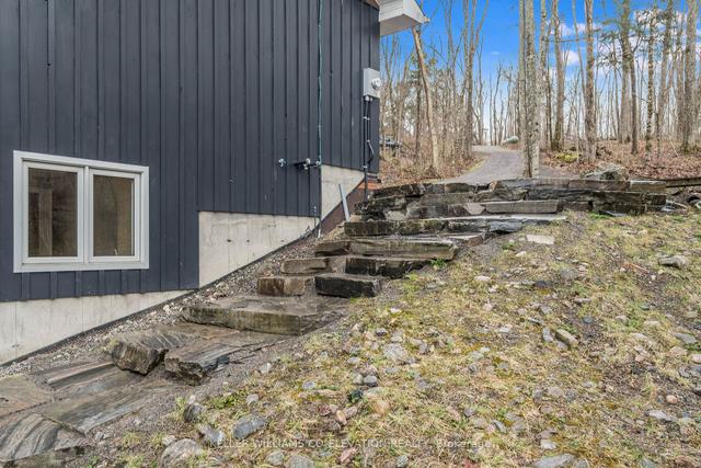 250 Simmons Lake Rd, House detached with 2 bedrooms, 1 bathrooms and 10 parking in Magnetawan ON | Image 13
