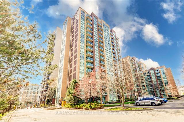 507 - 7 Michael Power Pl, Condo with 2 bedrooms, 2 bathrooms and 1 parking in Toronto ON | Image 1